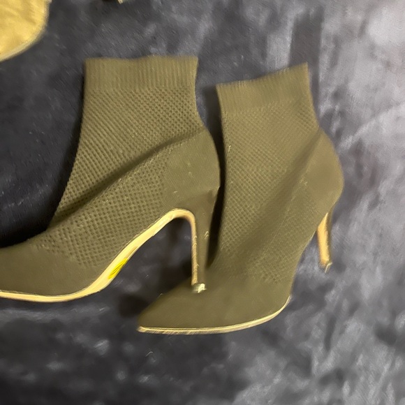 Ladies Black Knit Booties with stiletto heel size 9 - Picture 4 of 4